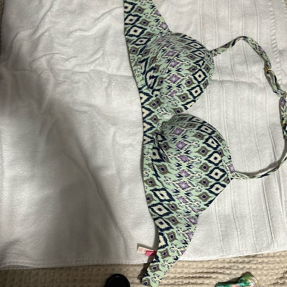 NWOT Victoria secret 334dd push up swim